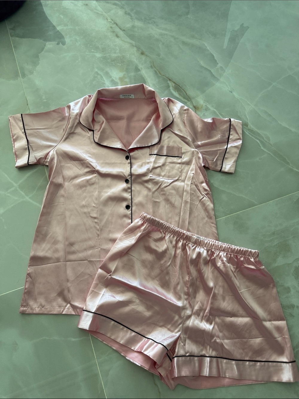 NWOT Silky Pink Short-Sleeve Pajama Set with Contrast Piping